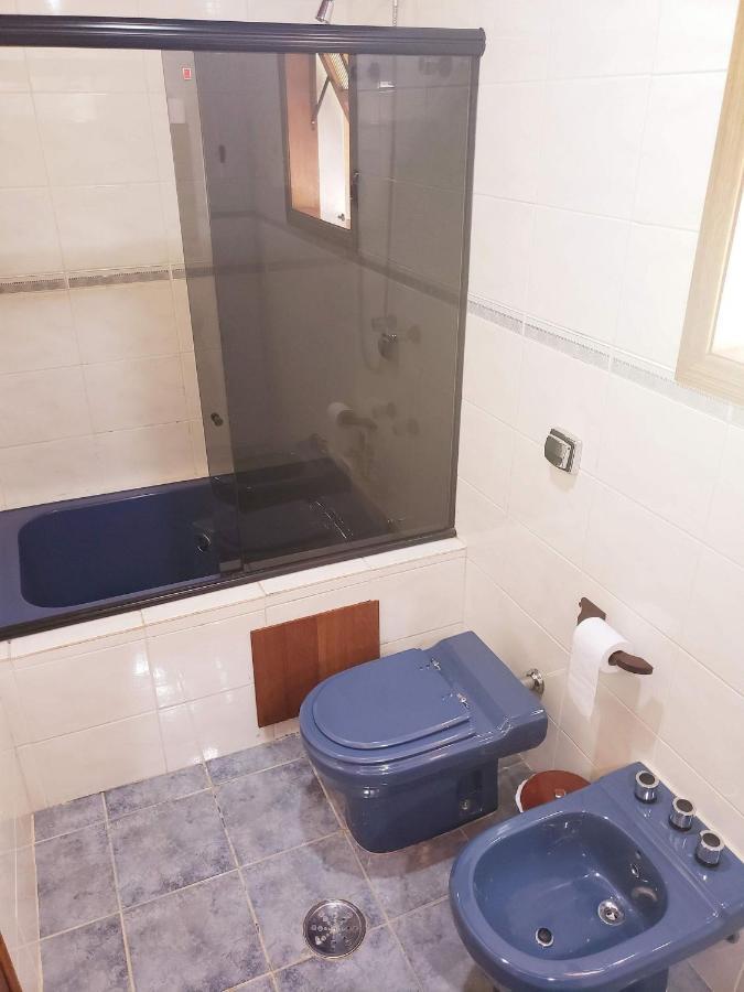 Chale Belga Em Condominio - 1,2 Km Do Centro Turistico Capivari Кампус-ду-Жордау Экстерьер фото
